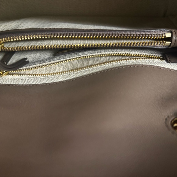 Tory Burch Kira Lambskin - Picture 8 of 11